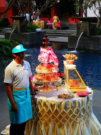 ให้เช่า Chocolate Fountain เครื่องทำช็อคโกแลตฟองดู